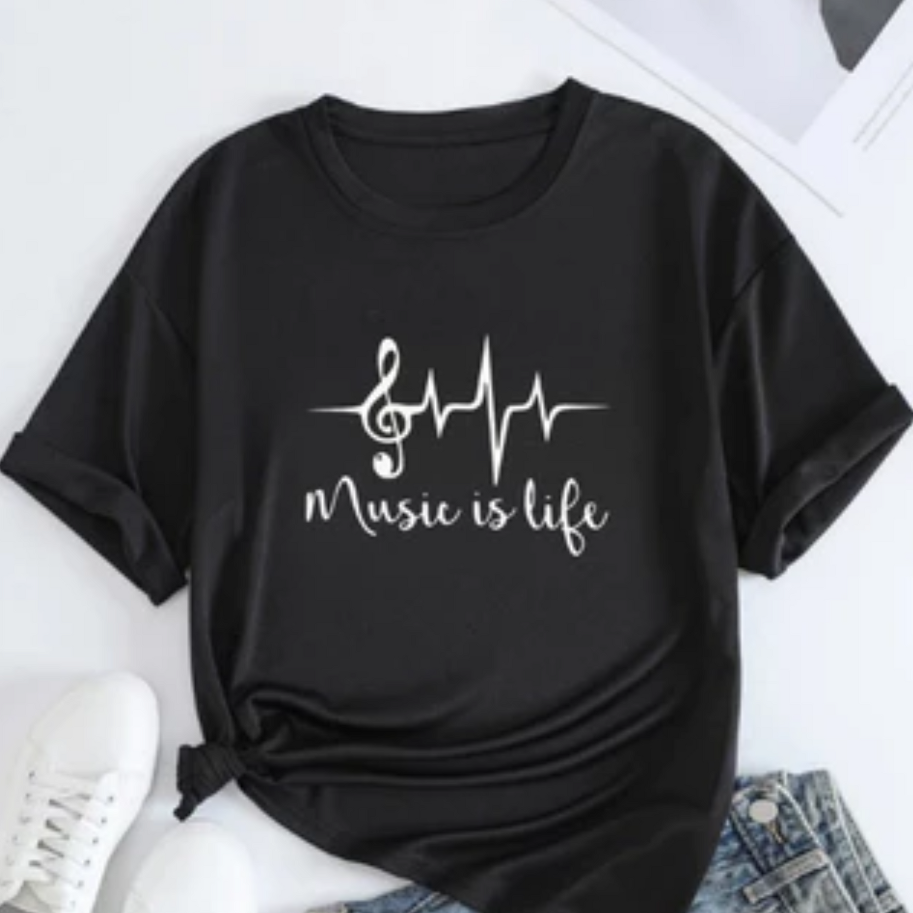 Camiseta Feminina Gola Redonda Music Is Life