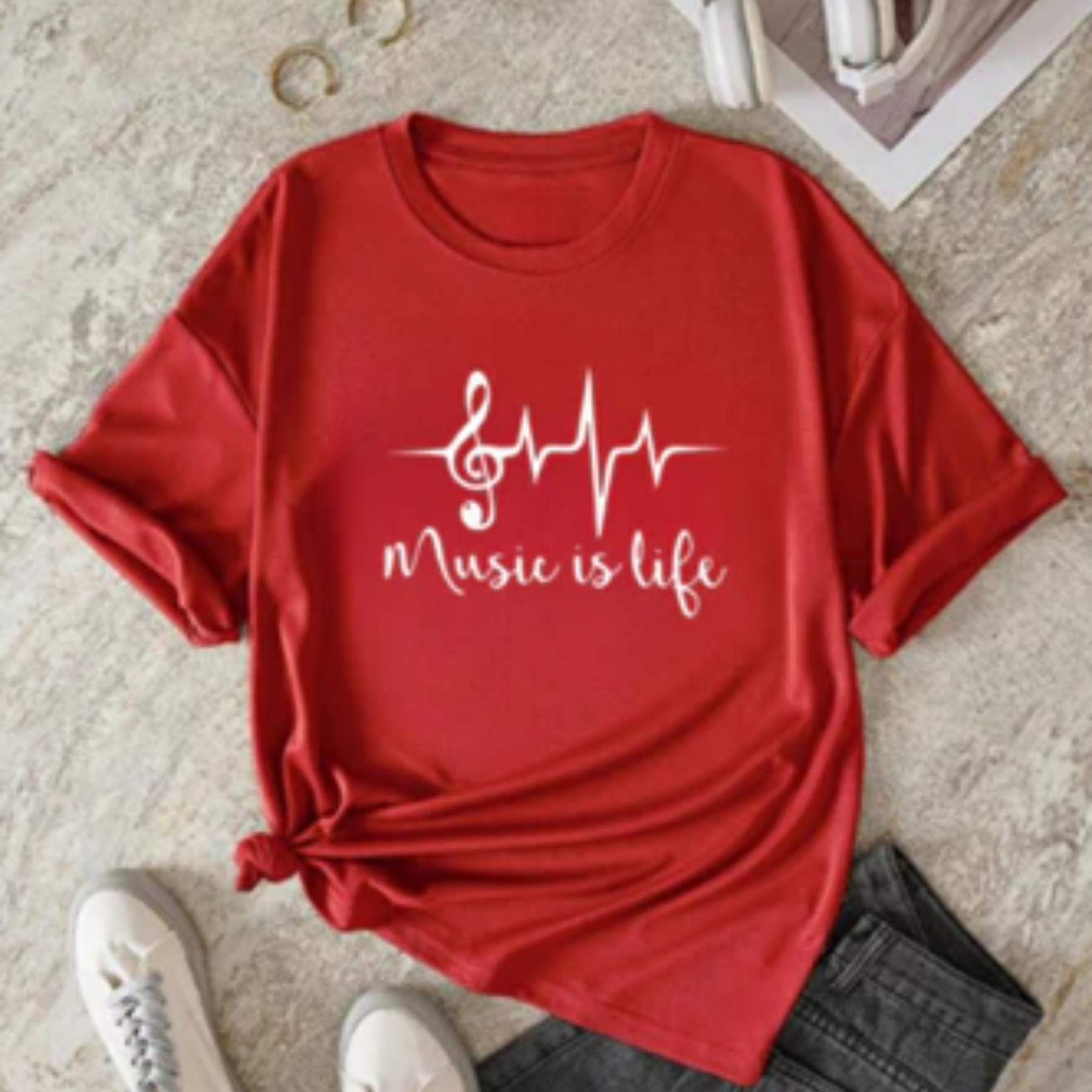 Camiseta Feminina Gola Redonda Music Is Life
